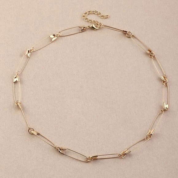 ShopAllThings Jewelry - 3/$30 💛 Safety Pin Choker